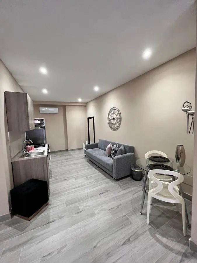 Cb Rooms Termini Imerese Frühstückspension